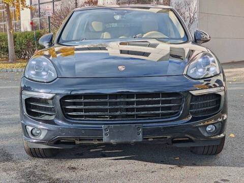 2016 Porsche Cayenne S