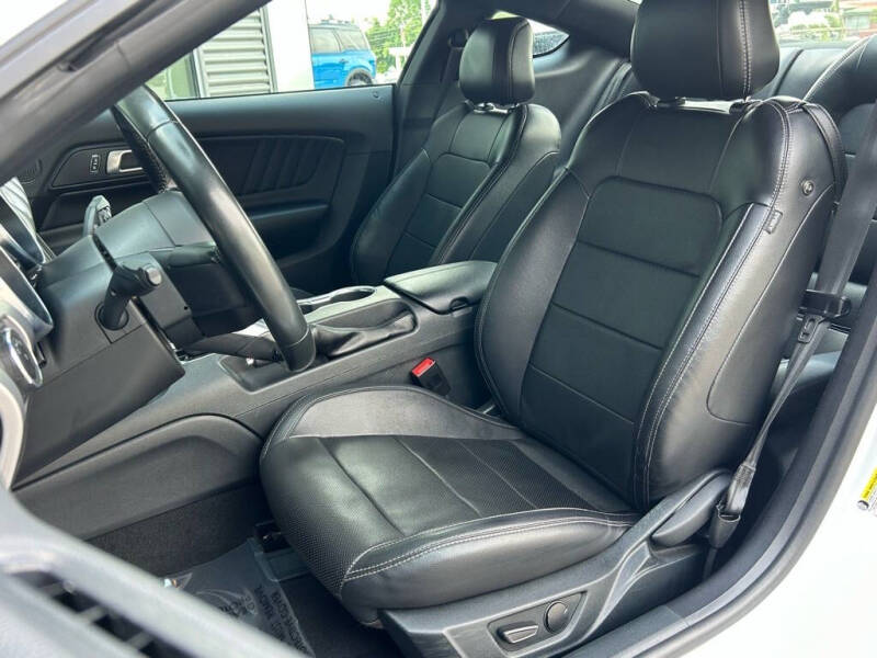 2023 Ford Mustang EcoBoost Premium