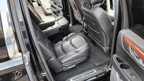 2015 Cadillac Escalade ESV Luxury