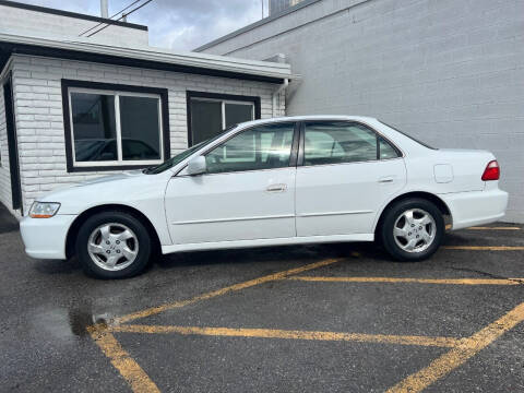 1999 Honda Accord for sale at SQUARE ONE AUTO LLC in Murray UT