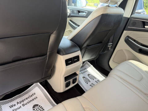 2019 Ford Edge Titanium