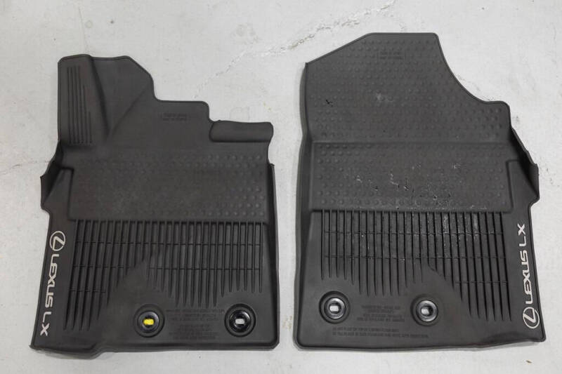 2021 Lexus LX 570 Three-Row