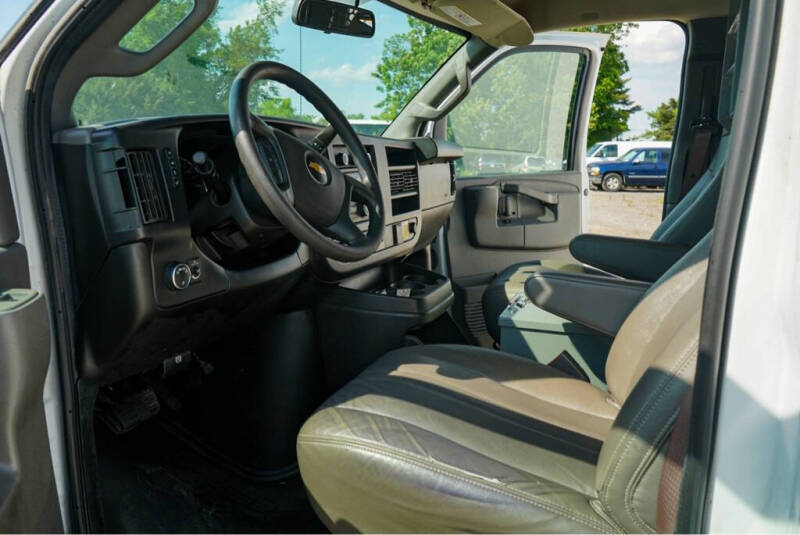 2019 Chevrolet Express 2500