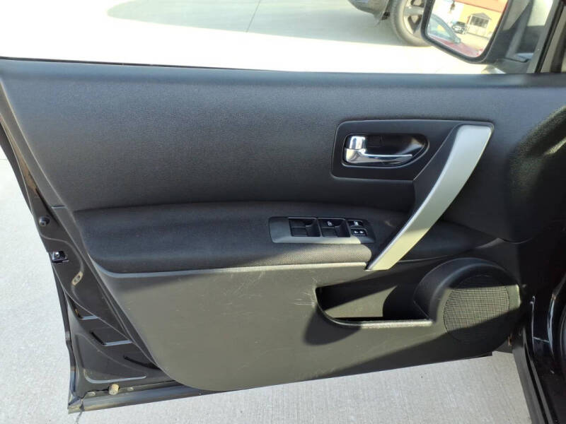 2011 Nissan Rogue SV