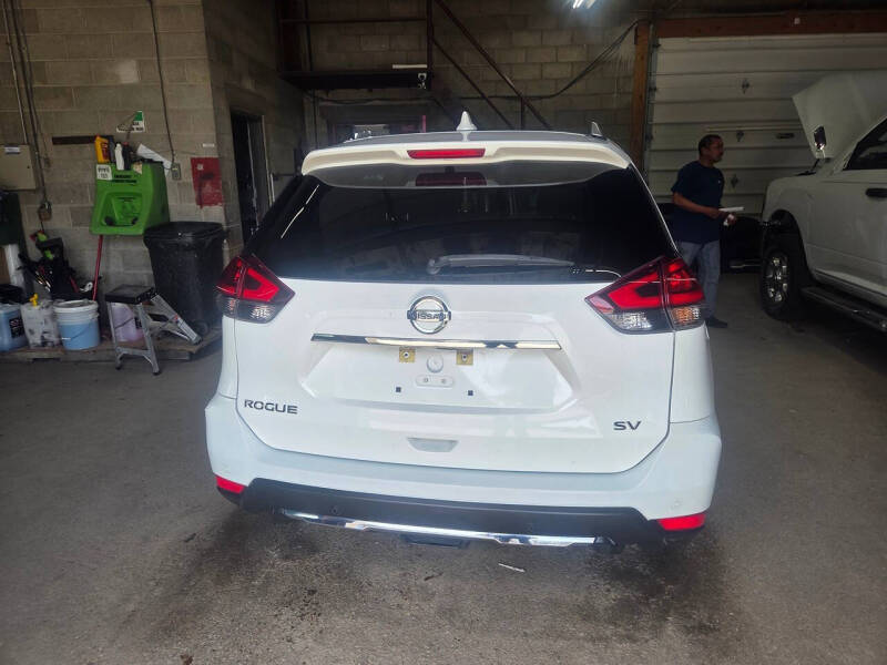 2020 Nissan Rogue SV