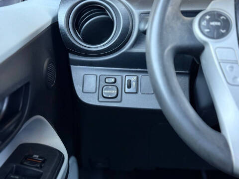 2014 Toyota Prius c One