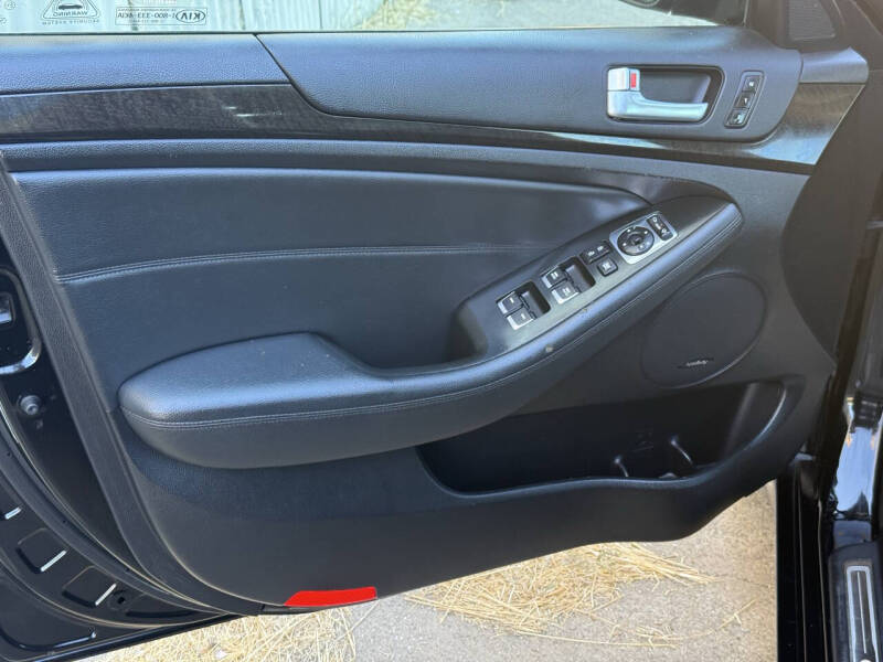 2016 Kia Cadenza Premium