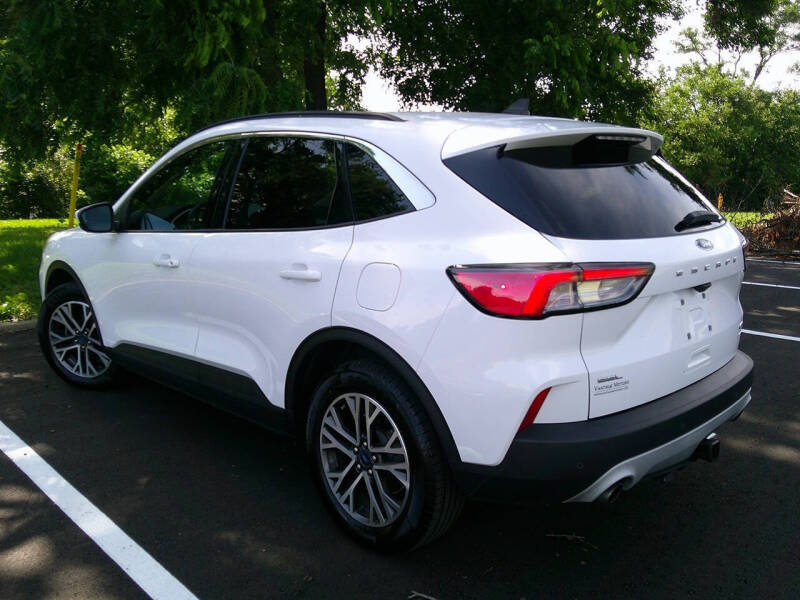 2020 Ford Escape SEL