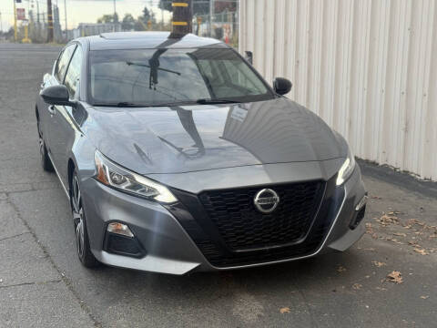 2021 Nissan Altima 2.0 SR
