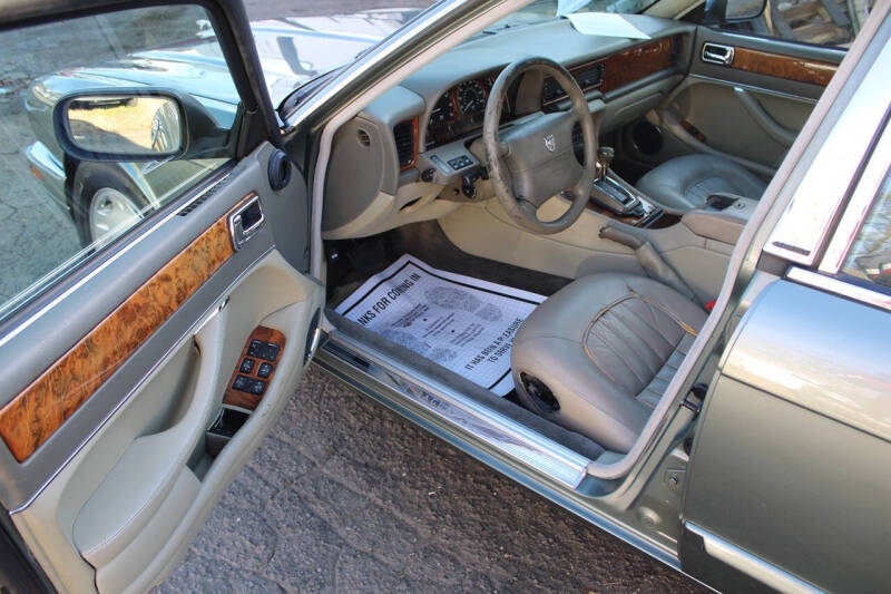 1996 Jaguar XJ-Series XJ6