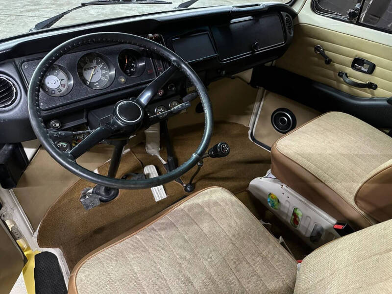 1973 Volkswagen Bus