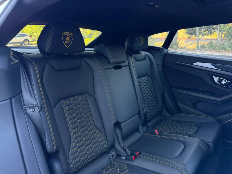 2021 Lamborghini Urus