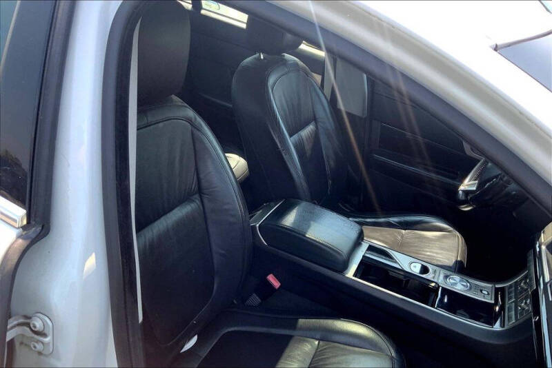 2011 Jaguar XF