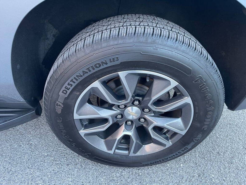 2022 Chevrolet Suburban LT