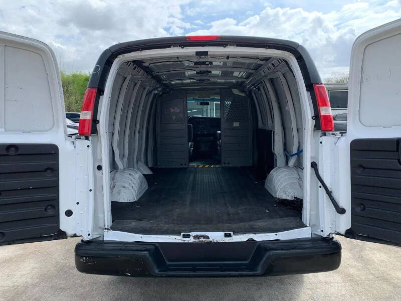2017 Chevrolet Express 2500