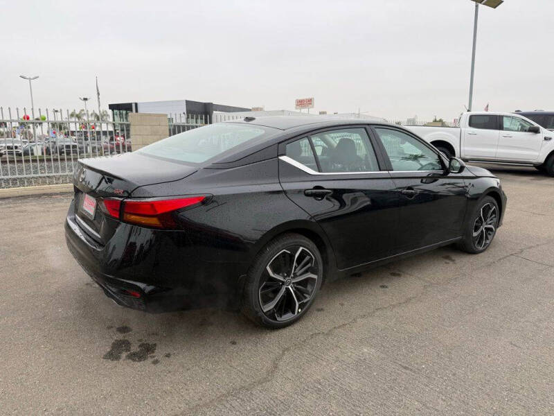 2025 Nissan Altima 2.5 SR