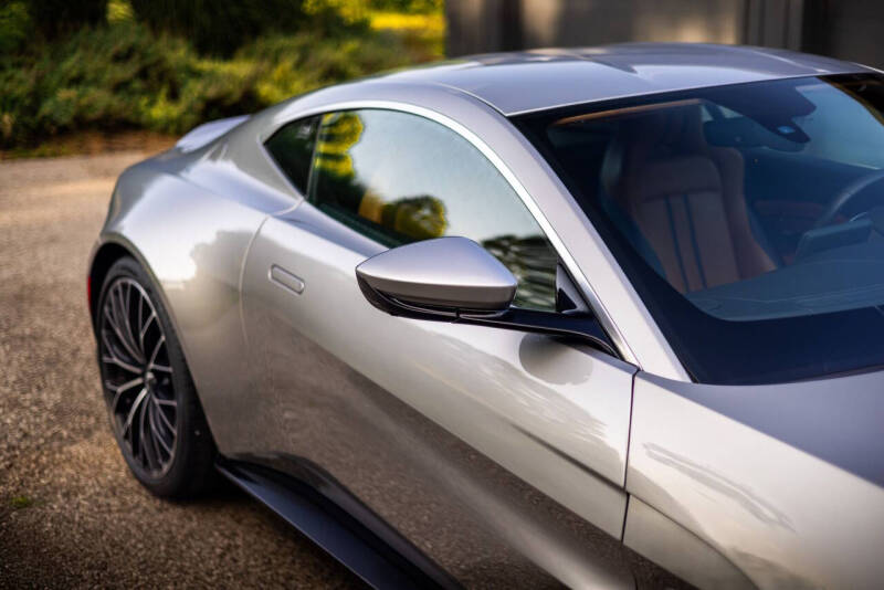 2023 Aston Martin Vantage