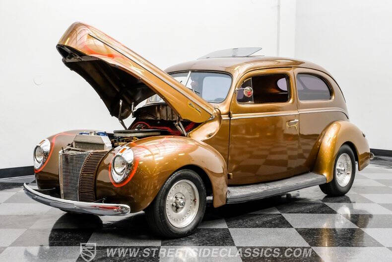 1940 Ford Deluxe