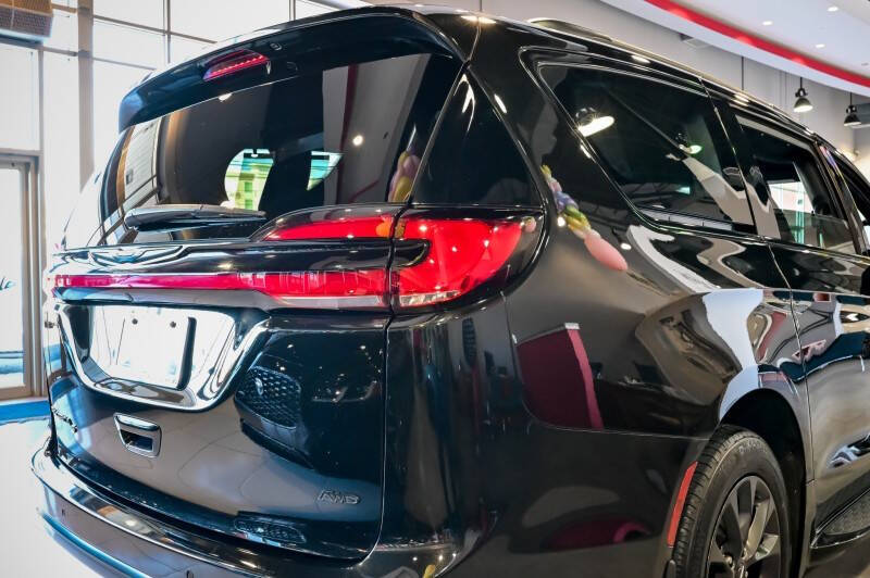 2021 Chrysler Pacifica Touring L