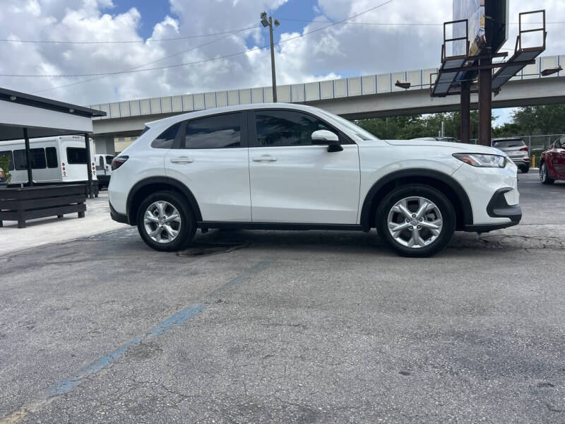 2025 Honda HR-V LX
