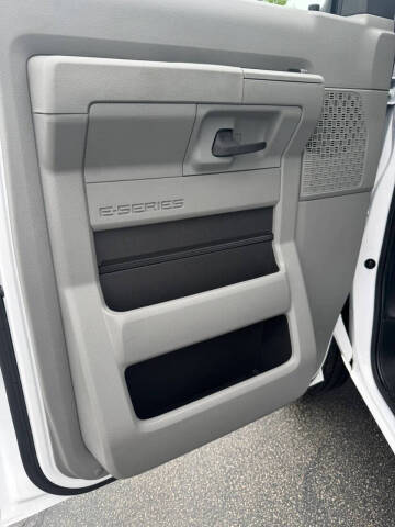 2021 Ford E-Series