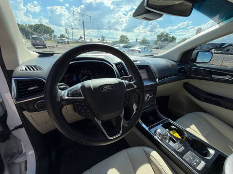 2019 Ford Edge Titanium