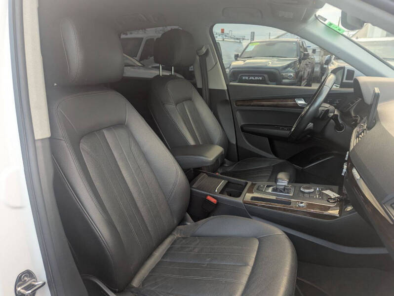 2020 Audi Q5 quattro Premium 45 TFSI