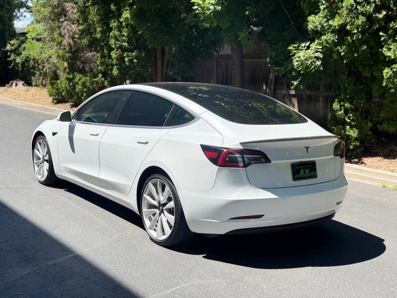 2018 Tesla Model 3 Performance