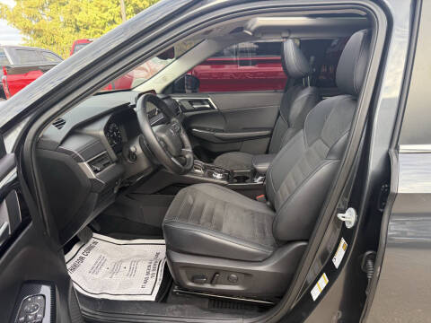 2024 Mitsubishi Outlander SE