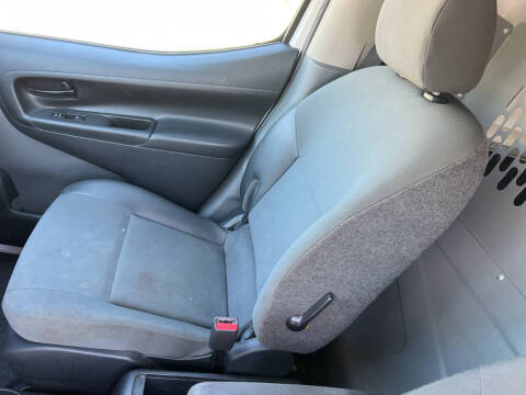 2019 Nissan NV200 SV