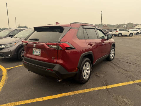 2020 Toyota RAV4 LE