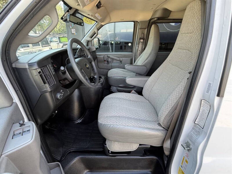 2023 Chevrolet Express LT 3500