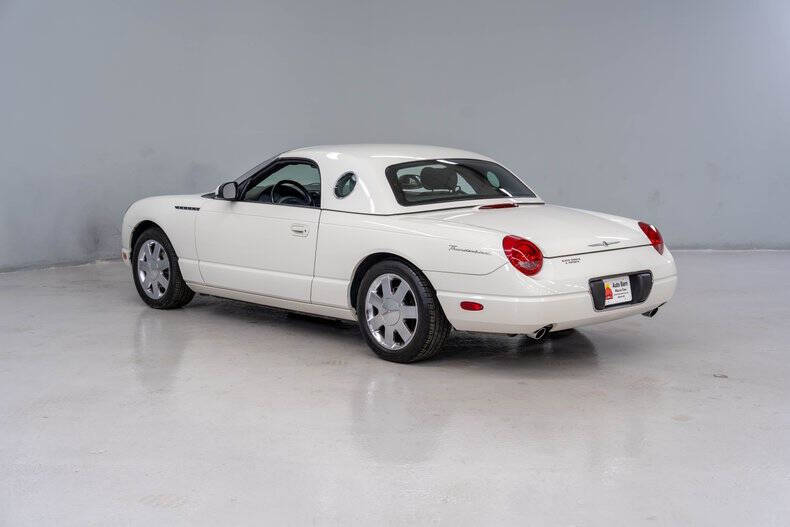 2002 Ford Thunderbird Deluxe