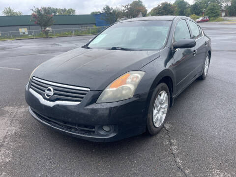 2009 Nissan Altima for sale at Diana Rico LLC in Dalton GA