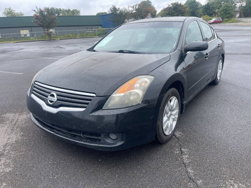 2009 Nissan Altima for sale at Diana Rico LLC in Dalton GA