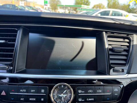 2015 Kia K900 Luxury