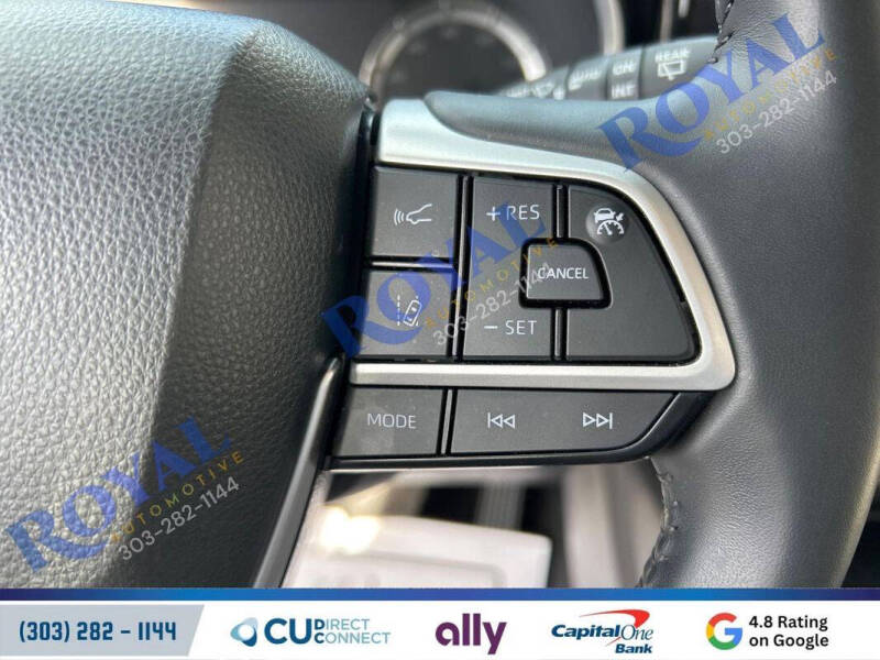 2023 Toyota Highlander Hybrid Bronze Edition