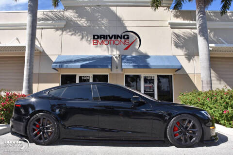 2023 Tesla Model S Plaid