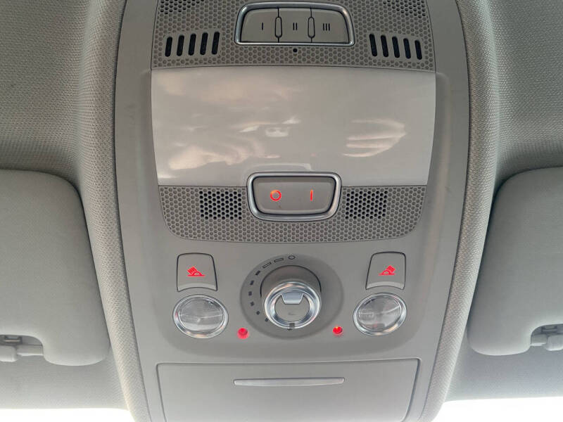 2016 Audi A4 2.0T quattro Premium Plus