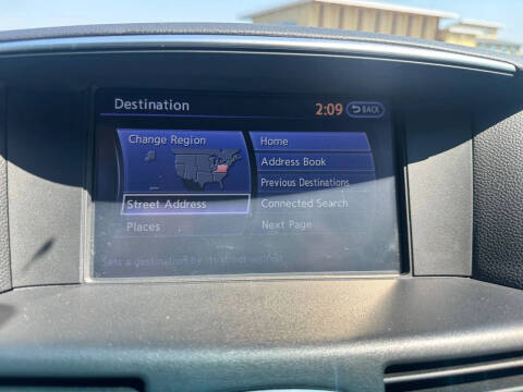 2015 Infiniti Q70 3.7