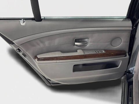 2003 BMW 7 Series 745Li