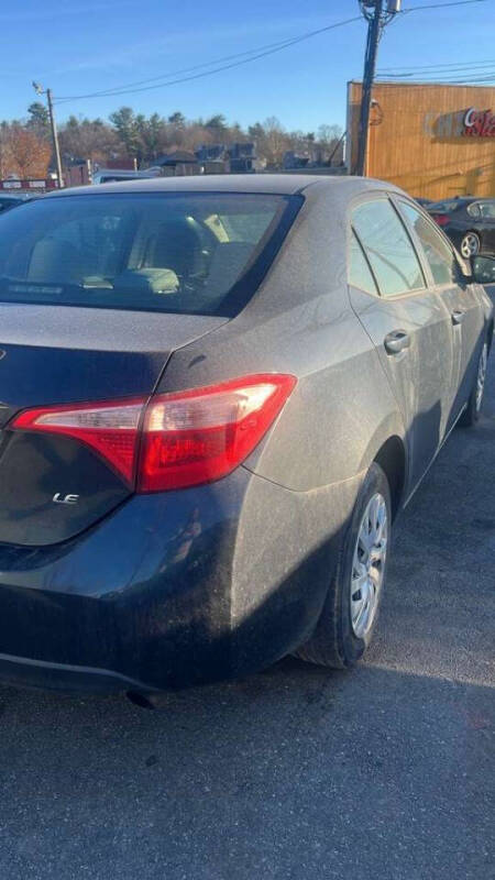 2017 Toyota Corolla LE's photo