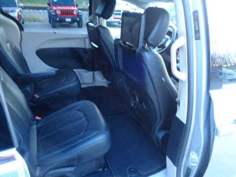 2021 Chrysler Pacifica Touring L