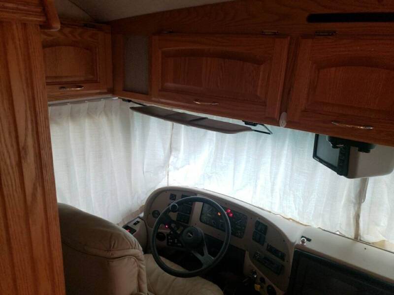 1999 Freightliner XC Chassis