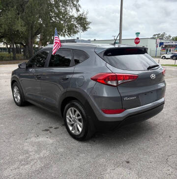 2016 Hyundai Tucson SE