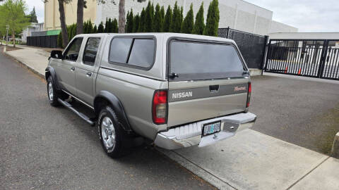 2000 Nissan Frontier SE