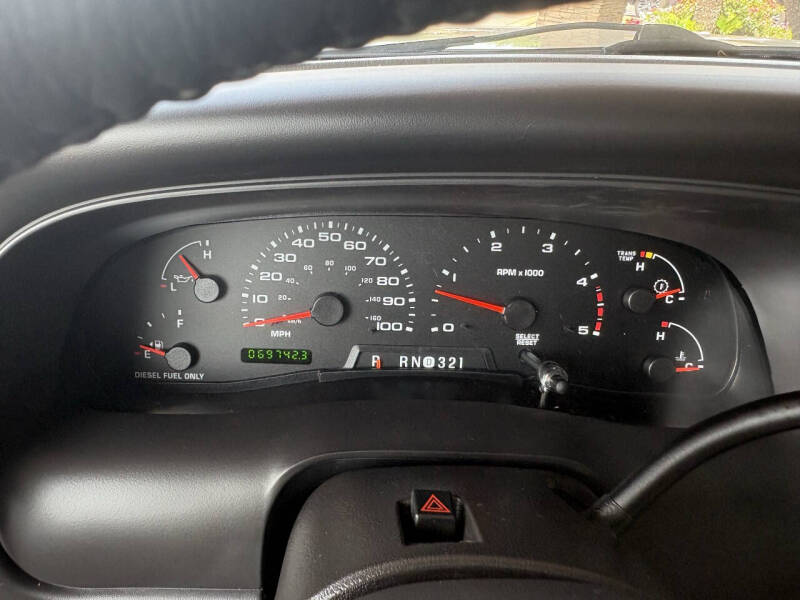 2005 Ford Excursion XLT