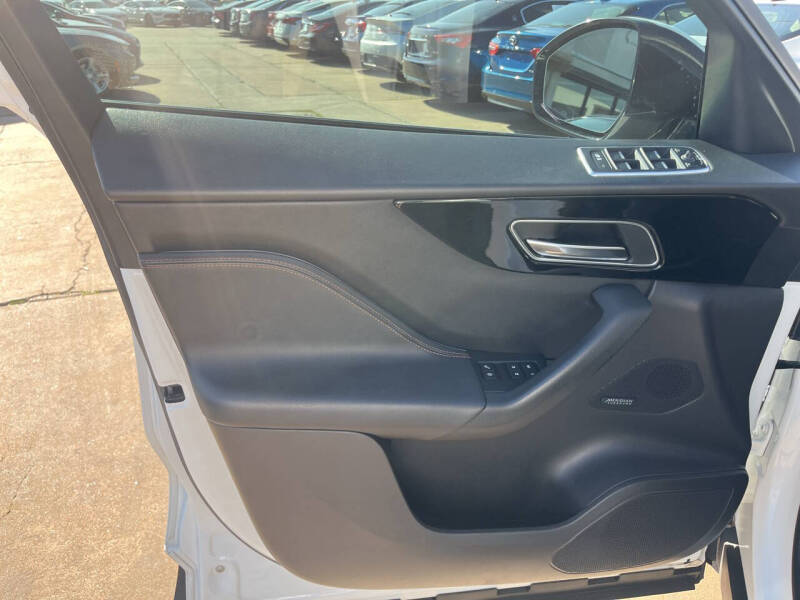 2017 Jaguar F-PACE 35t Prestige