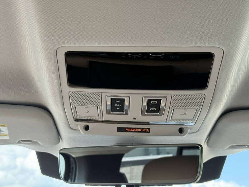 2025 Land Rover Defender 110 P400 S