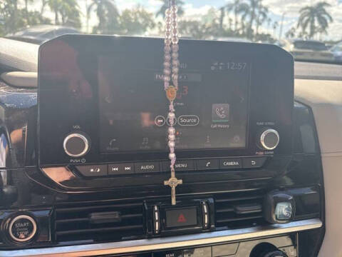 2022 Nissan Pathfinder SV